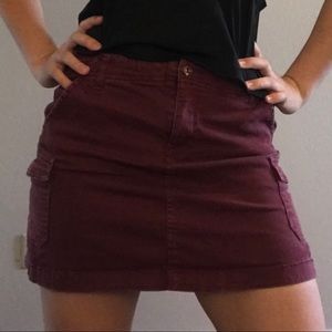 Maroon stretchy mini skirt